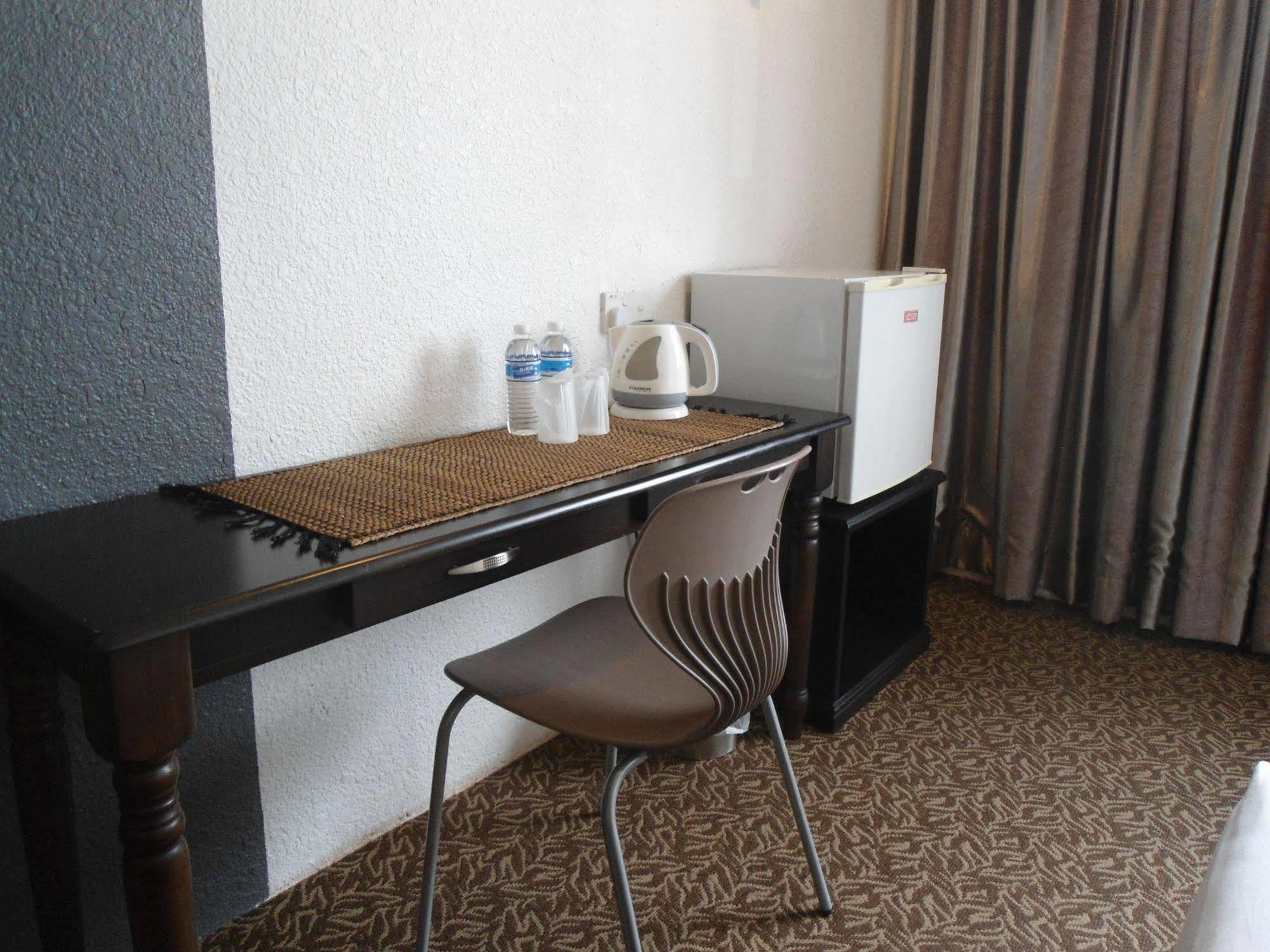 Regent Hotel Bintulu Luaran gambar