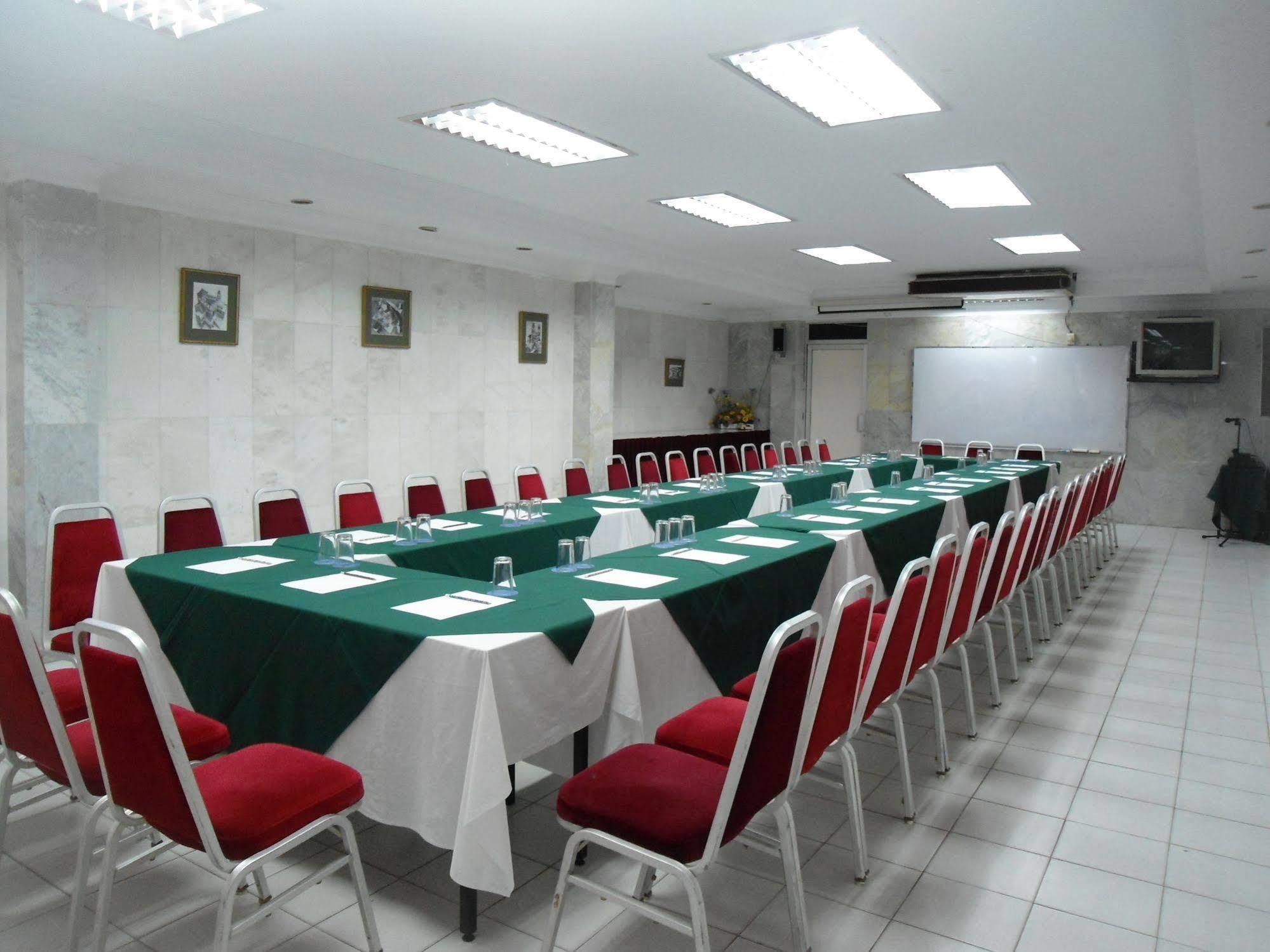 Regent Hotel Bintulu Luaran gambar